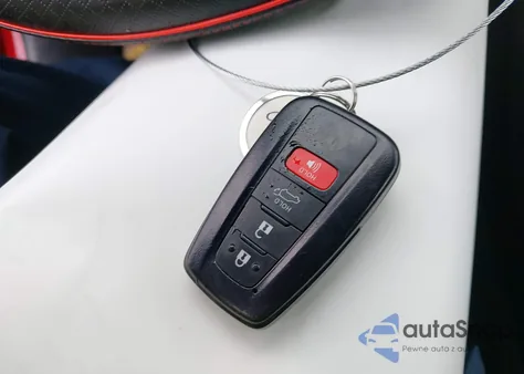 2021 Toyota Highlander Xle из США, поврежденный, VIN 5TDGZRBH3MS526184